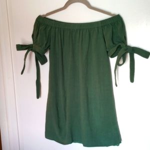 Lulu's green Shirt Size XS